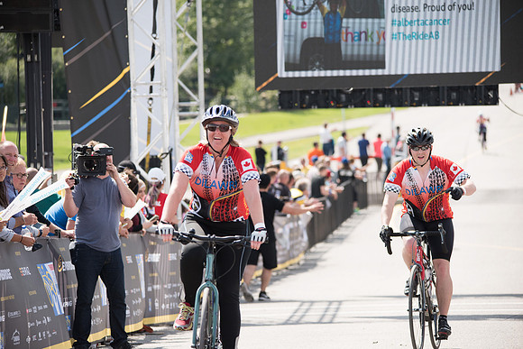 FINISH LINE CROSSING --3369