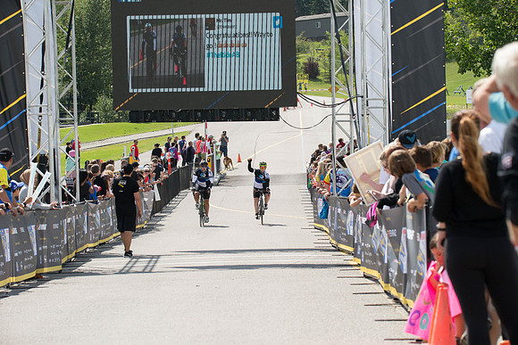 FINISH LINE CROSSING --2492-2