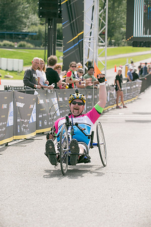 FINISH LINE CROSSING --2877