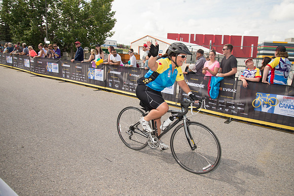 FINISH LINE CROSSING --0339