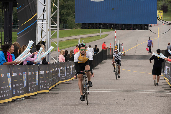 FINISH LINE CROSSING --1140