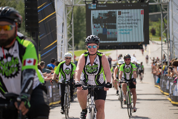 FINISH LINE CROSSING --3009