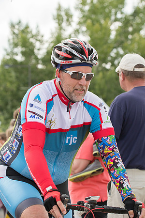 FINISH LINE CROSSING --3375