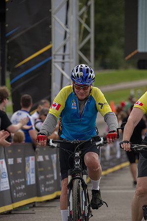 FINISH LINE CROSSING --4805
