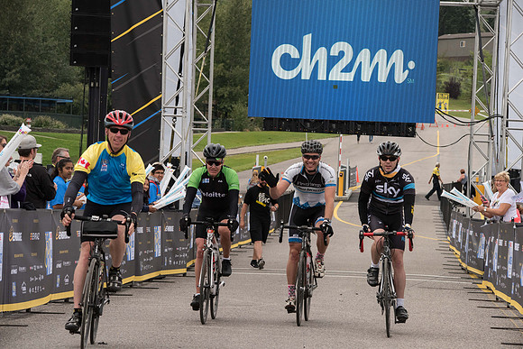 FINISH LINE CROSSING --1129