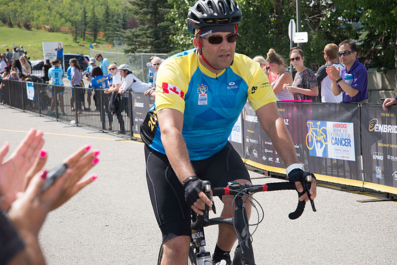 FINISH LINE CROSSING --0334