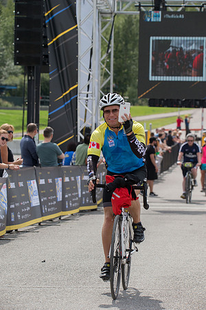 FINISH LINE CROSSING --4246