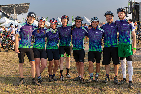 SUNDAY PHOTO STATION-RIDERS-2-7