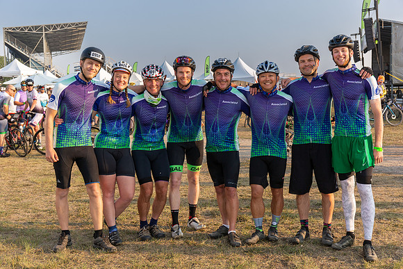 SUNDAY PHOTO STATION-RIDERS-2-6