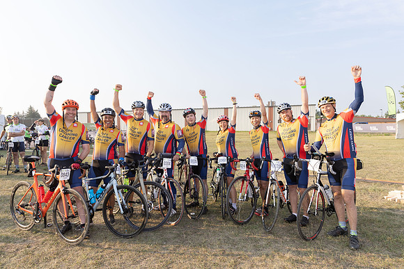 SUNDAY PHOTO STATION-RIDERS-9155