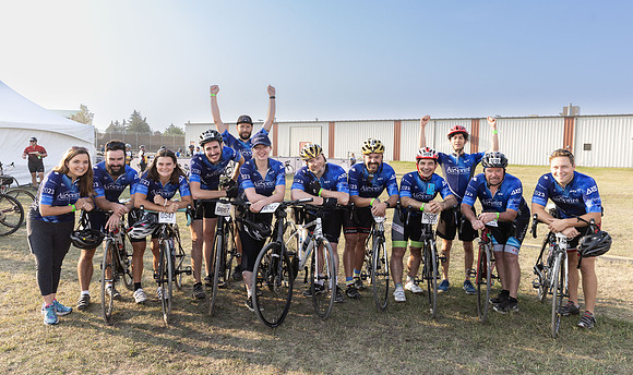 SUNDAY PHOTO STATION-RIDERS-9191