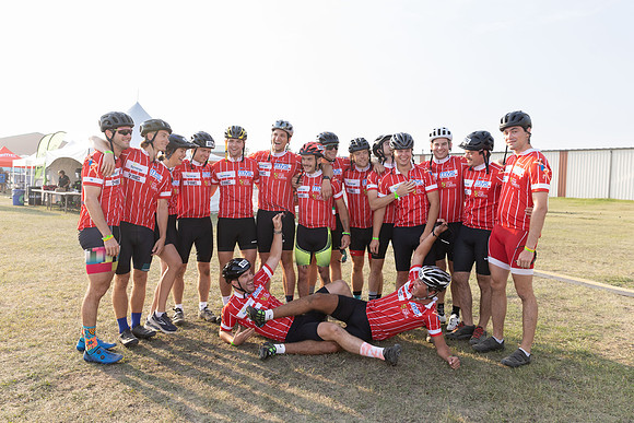 SUNDAY PHOTO STATION-RIDERS-9244