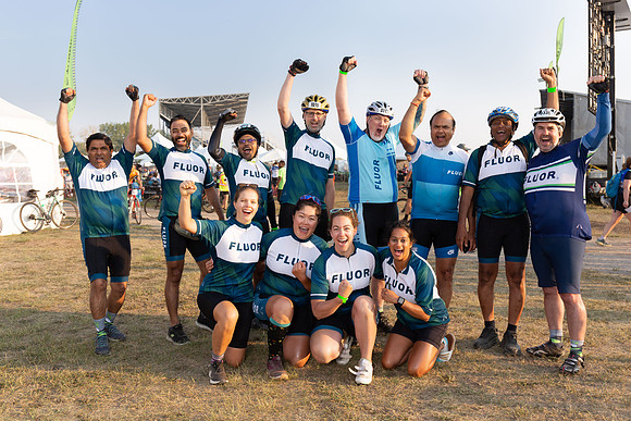 SUNDAY PHOTO STATION-RIDERS-18321