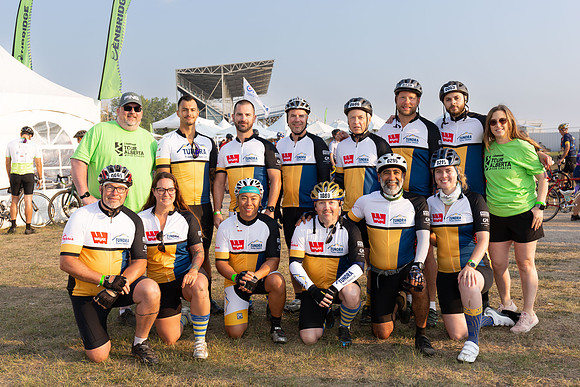 SUNDAY PHOTO STATION-RIDERS-18365