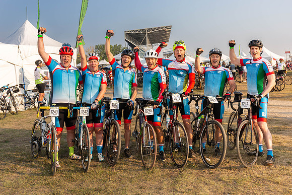 SUNDAY PHOTO STATION-RIDERS-18413
