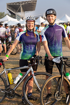 SUNDAY PHOTO STATION-RIDERS-18398