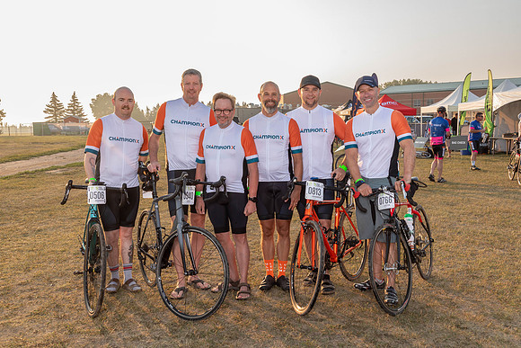 SUNDAY PHOTO STATION-RIDERS-24934