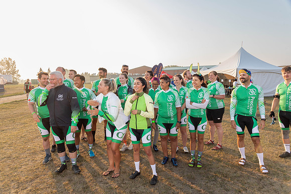 SUNDAY PHOTO STATION-RIDERS-24982