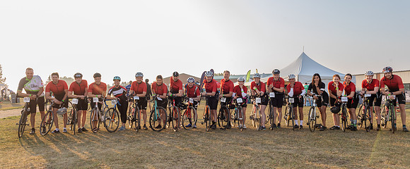 SUNDAY PHOTO STATION-RIDERS-25113