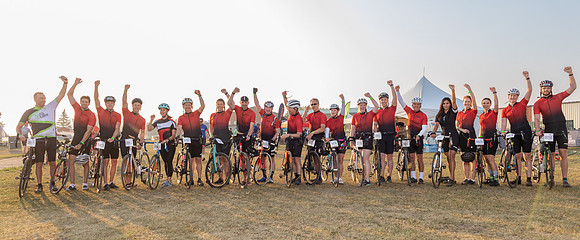 SUNDAY PHOTO STATION-RIDERS-25116