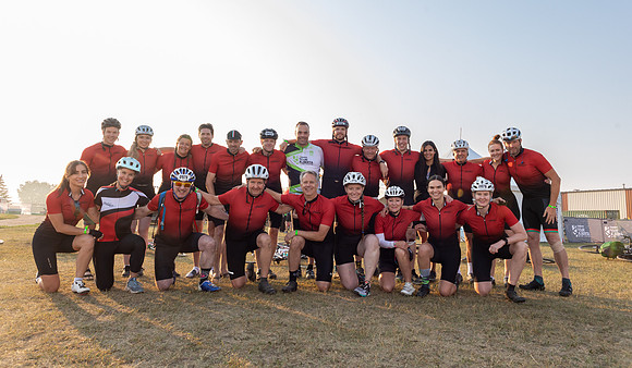 SUNDAY PHOTO STATION-RIDERS-25135