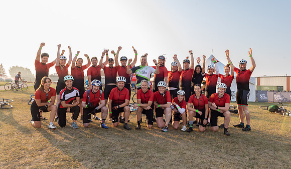 SUNDAY PHOTO STATION-RIDERS-25130
