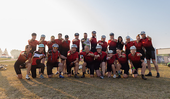 SUNDAY PHOTO STATION-RIDERS-25138