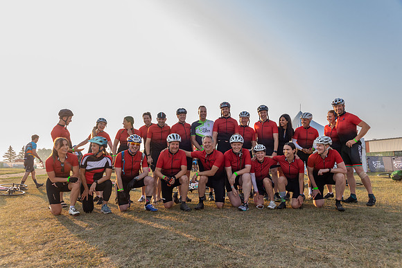 SUNDAY PHOTO STATION-RIDERS-25145