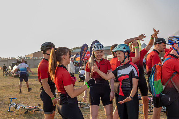 SUNDAY PHOTO STATION-RIDERS-25152