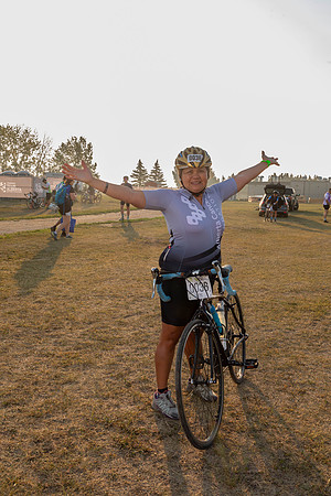 SUNDAY PHOTO STATION-RIDERS-25215
