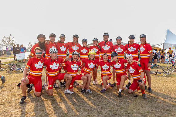 SUNDAY PHOTO STATION-RIDERS-25405