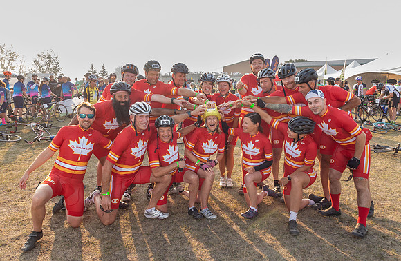 SUNDAY PHOTO STATION-RIDERS-25423