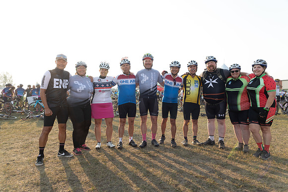 SUNDAY PHOTO STATION-RIDERS-25438