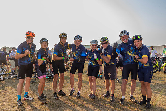 SUNDAY PHOTO STATION-RIDERS-25514