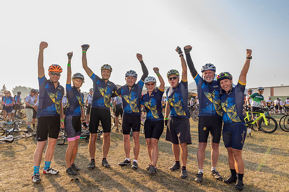 SUNDAY PHOTO STATION-RIDERS-25518