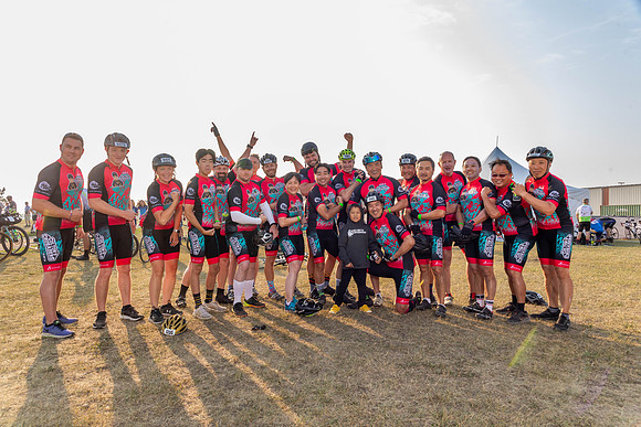 SUNDAY PHOTO STATION-RIDERS-25617