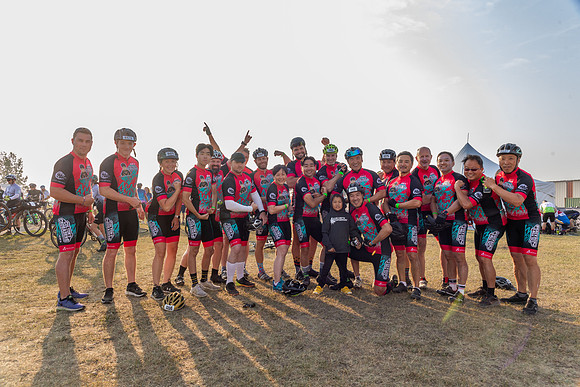 SUNDAY PHOTO STATION-RIDERS-25622
