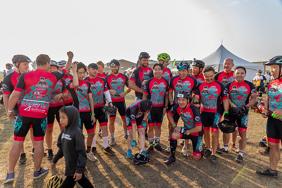 SUNDAY PHOTO STATION-RIDERS-25648