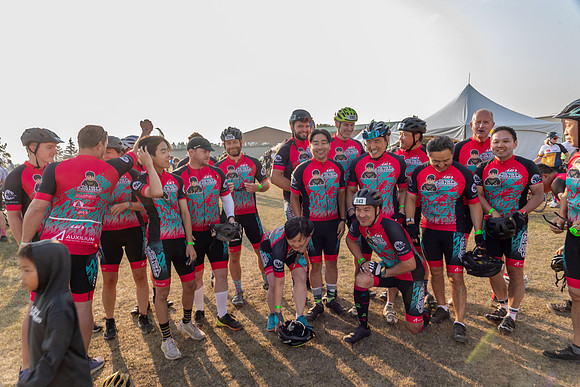 SUNDAY PHOTO STATION-RIDERS-25649