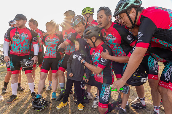 SUNDAY PHOTO STATION-RIDERS-25625
