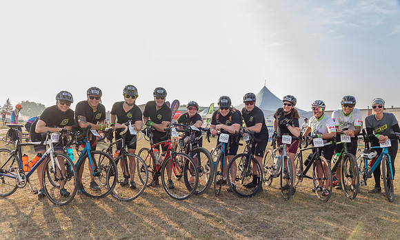 SUNDAY PHOTO STATION-RIDERS-25686