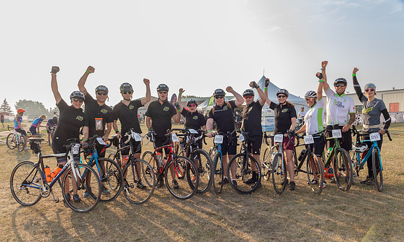 SUNDAY PHOTO STATION-RIDERS-25682