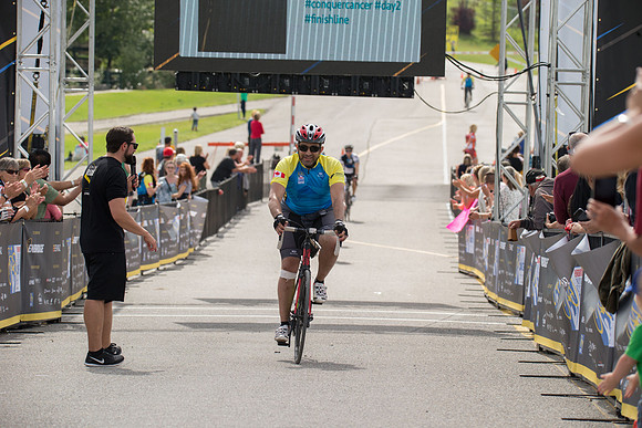 FINISH LINE CROSSING --4674