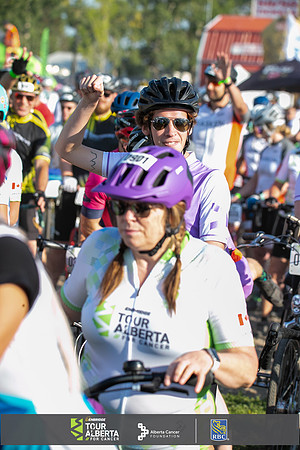 2A-OC-RIDERS LEAVING-1402