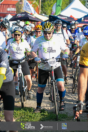 2A-OC-RIDERS LEAVING-1641