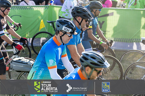 2C-OC-RIDERS LEAVING-58