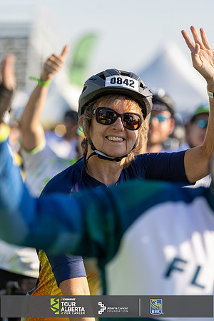 2C-OC-RIDERS LEAVING-126