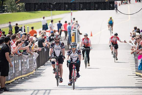 FINISH LINE CROSSING --3363