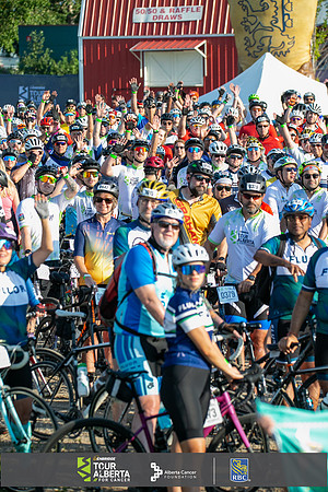 2A-OC-RIDERS LEAVING-471