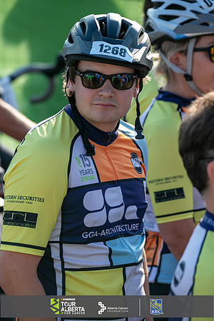 2A-OC-RIDERS LEAVING-469